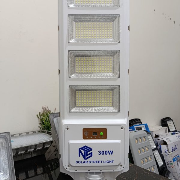 300 WATT SOLAR STREET LIGHT FULL NIGHT BATTERY BACKUP